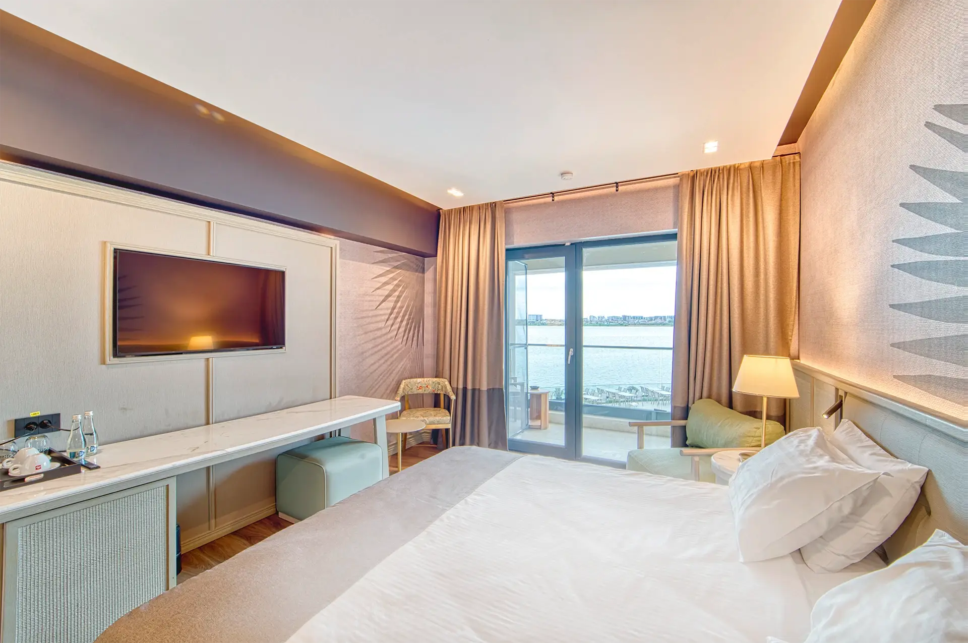 slide3_room